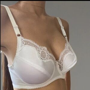 Vintage WARNER White Lace Underwire Bra Size 34 B 1886